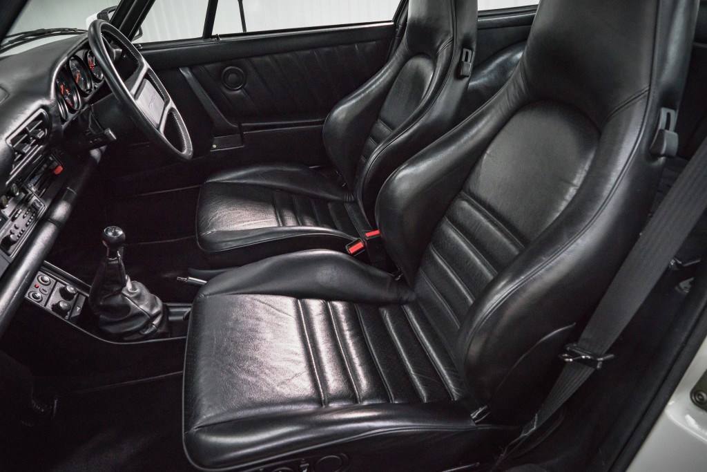 Porsche 930 салон