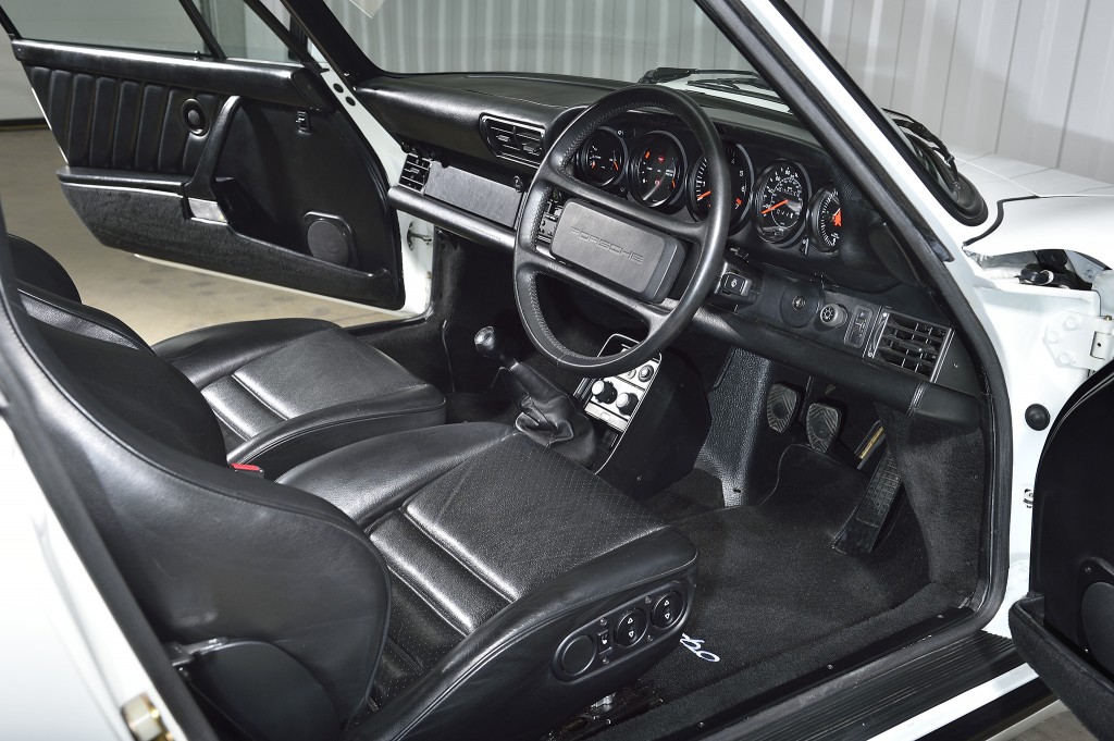 Porsche 930 салон