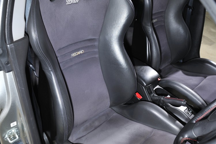 Салон subaru s204